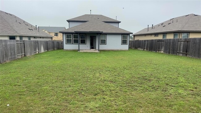 Building Photo - 129 Goldfinch Dr