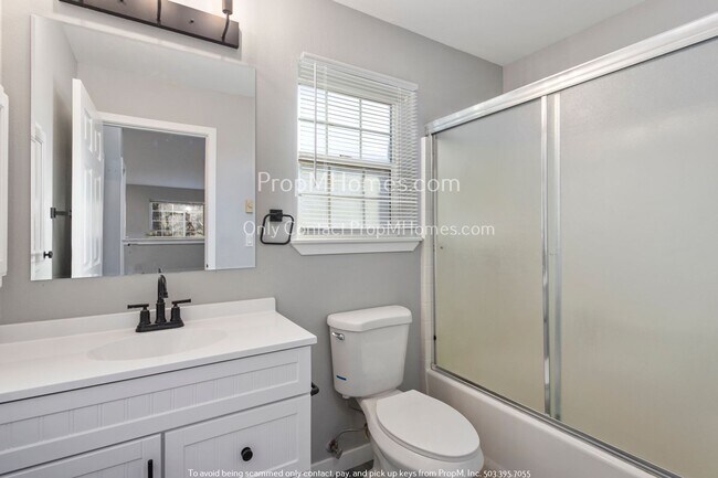 Building Photo - Updated One Bedroom in Happy Valley - Atta...