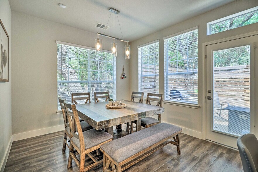 Building Photo - 21100 Santa Ana Cove