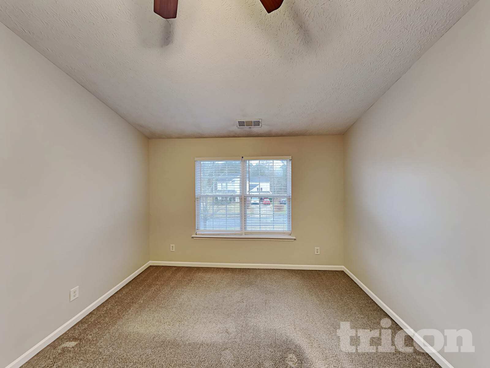 Building Photo - 156 Bridgestone Ln