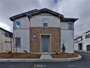 Building Photo - 31739 Willowood Way
