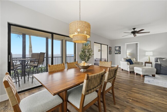 Building Photo - 1925 Clifford St