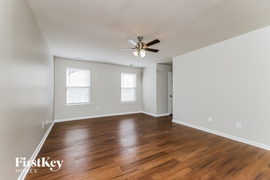 Building Photo - 6221 Elderbush Dr