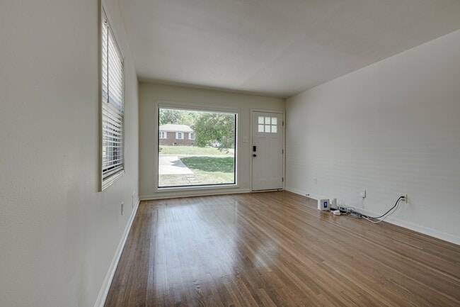 Building Photo - 713 Norris Ave