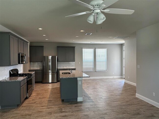 Building Photo - 109 Riverhill Dr