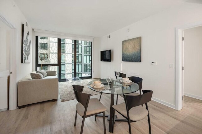 Building Photo - 1051 First St NE