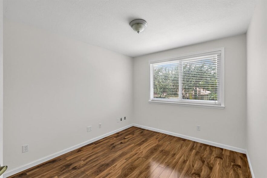 Building Photo - 12571 NW 57th Ct