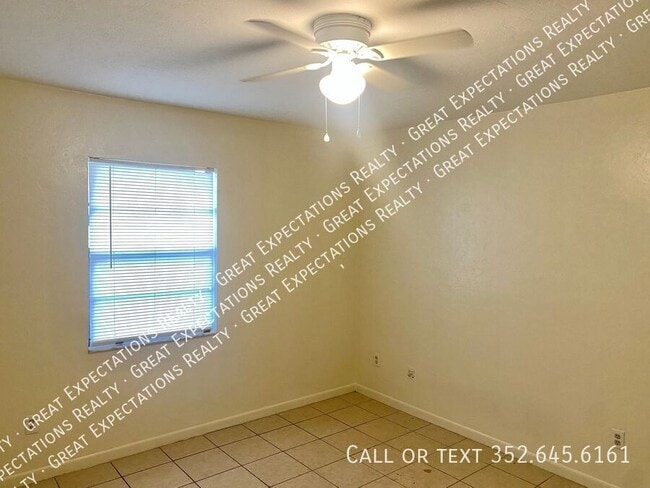 Building Photo - 2009 NE 17th Pl