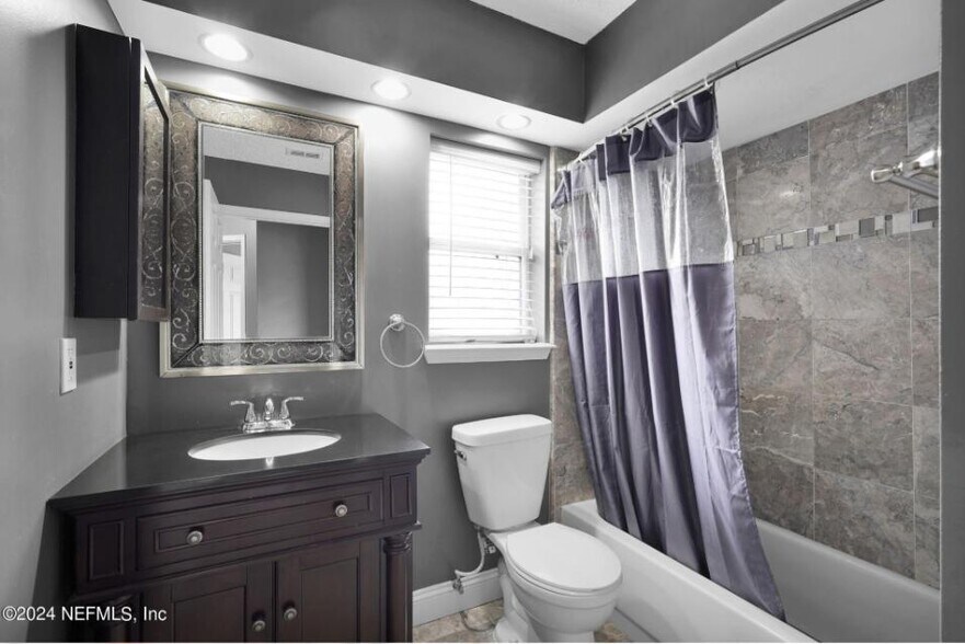 Building Photo - 8959 Bridgecreek Dr