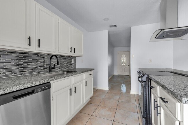 Building Photo - 4406 Kacee Dr