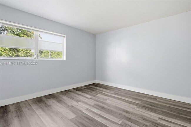 Building Photo - 2405 NW 135th St