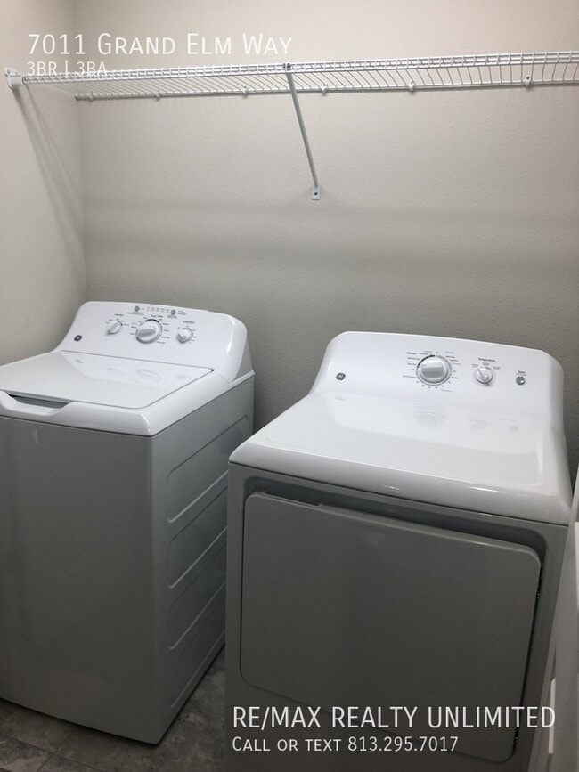 Building Photo - 7011 Grand Elm Dr