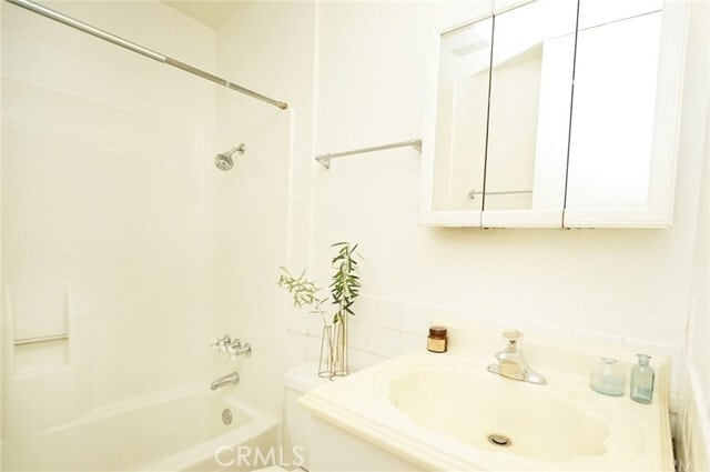 Building Photo - 6542 Ocean Crest Dr