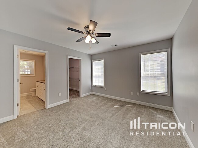 Building Photo - 708 Deaton St