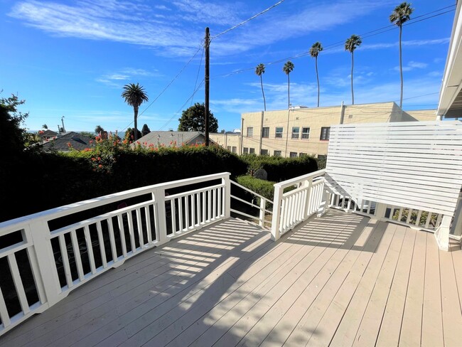 Building Photo - Downtown Home with Large Deck and OCEAN VIEWS!