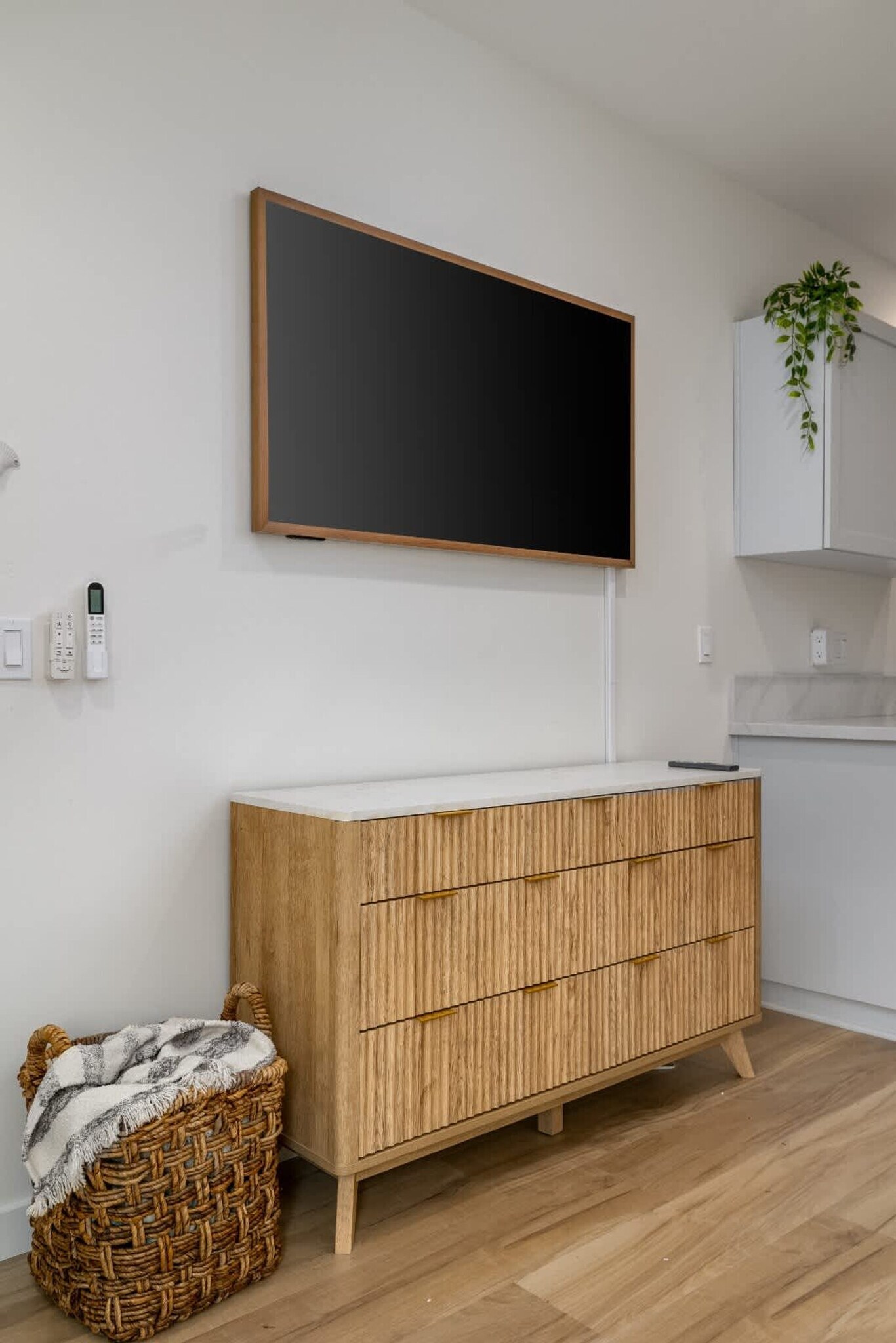 Building Photo - 4646 Robbins St