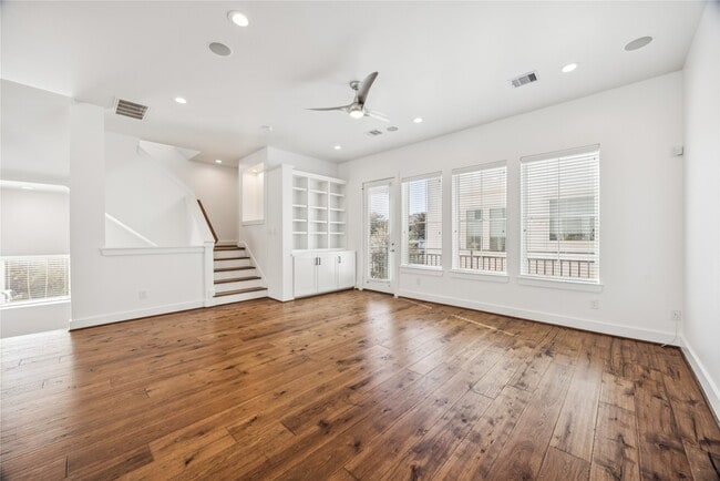 Building Photo - 1812 W Webster St