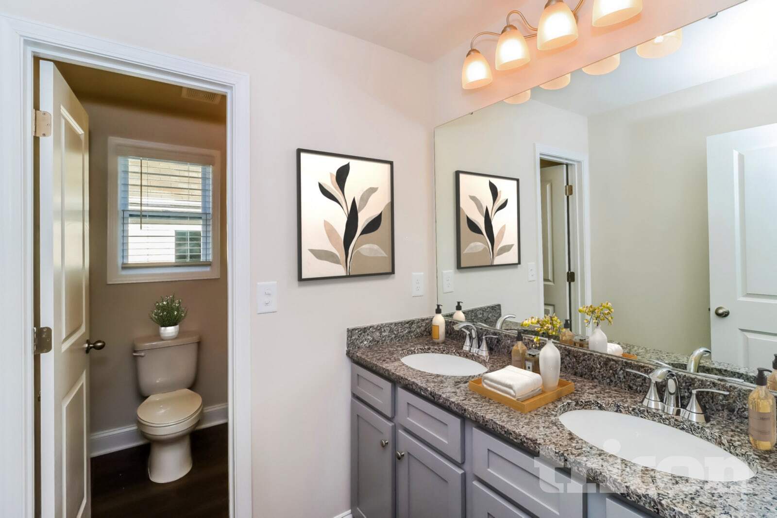 Building Photo - 230 Queenshall Rd