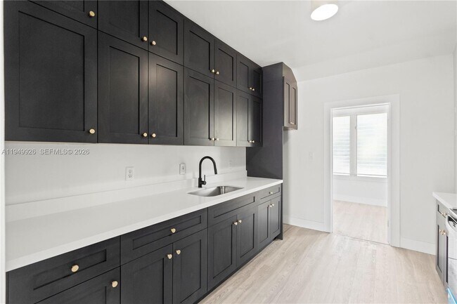 Building Photo - 113 NW 57th St