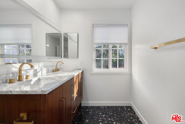 Building Photo - 24440 Martha St