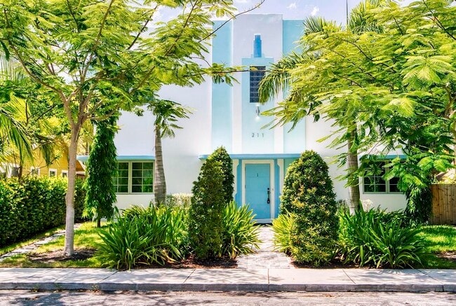 Primary Photo - 211 Ocean Breeze