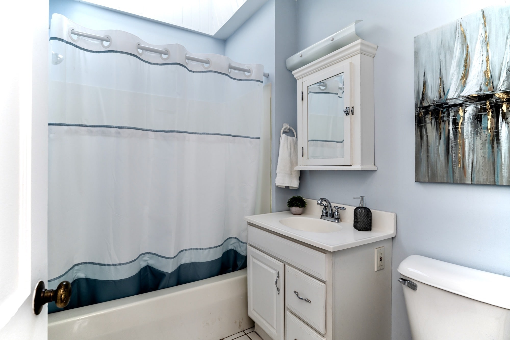 Building Photo - 511 Donna Dr