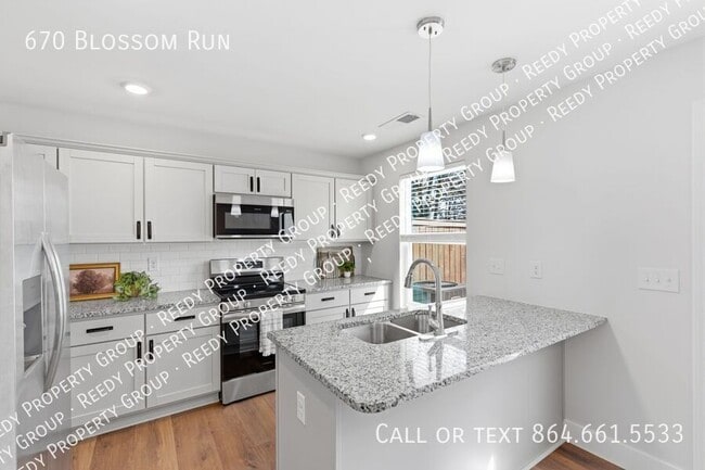 Building Photo - 670 Blossom Run