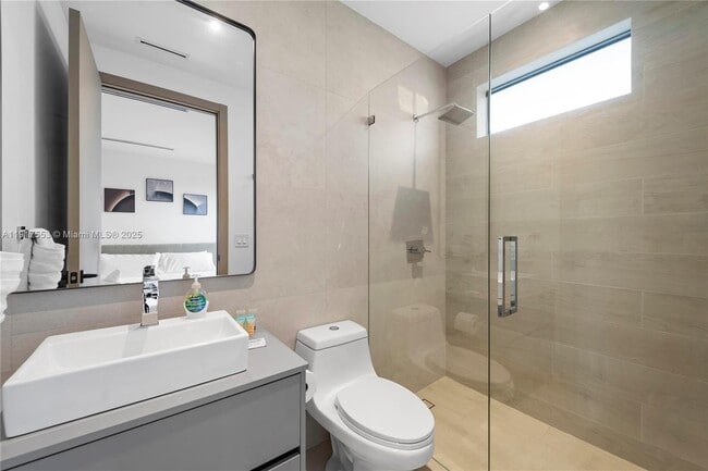 Building Photo - 1881 NE 196th Terrace