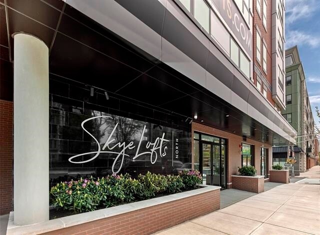 Building Photo - 260 AVENUE E