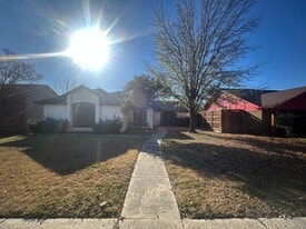 Building Photo - 4233 Fryer St