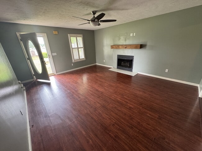 Building Photo - 100 Faldo Dr
