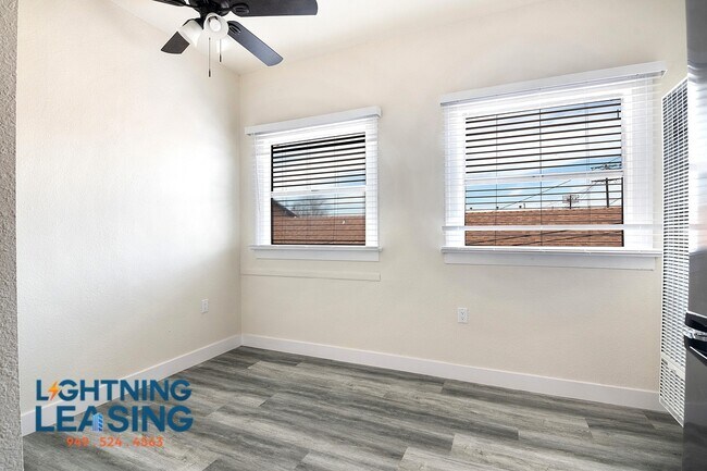 Building Photo - 443 E 27th St