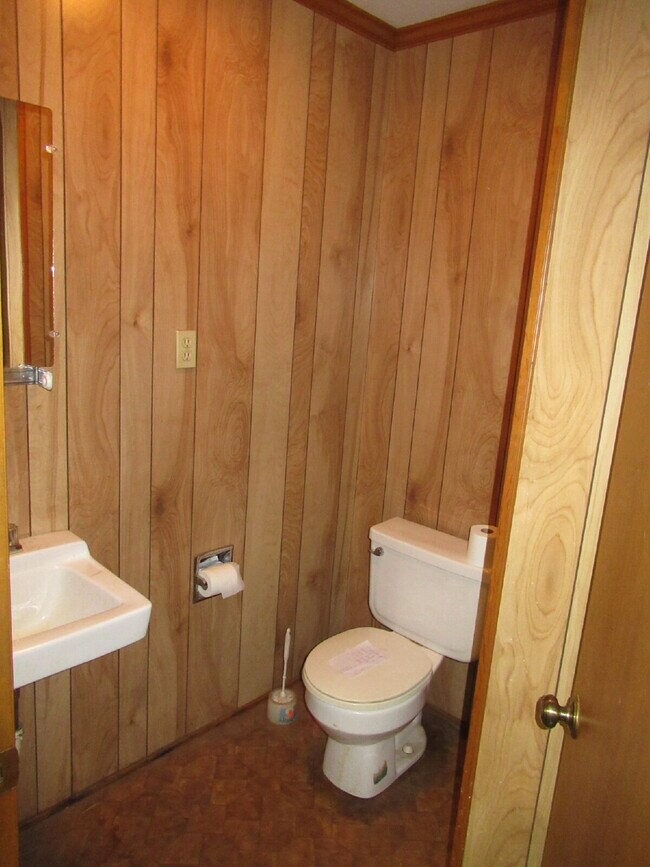 Building Photo - Charming All-Brick Ranch with Finished Bas...
