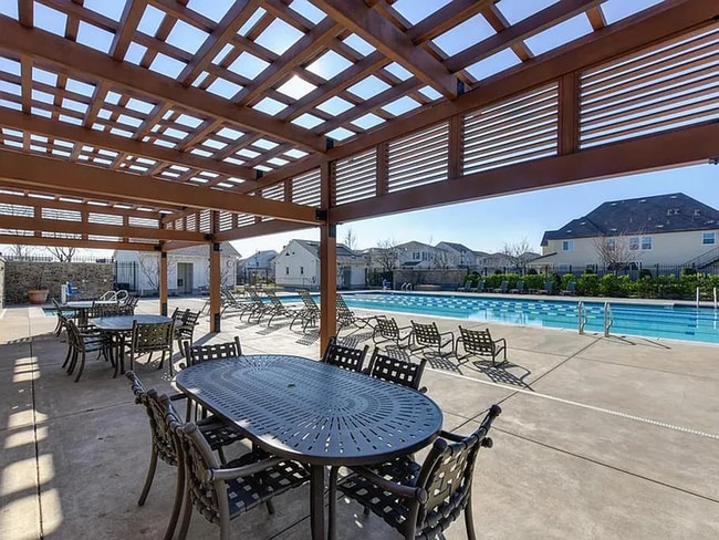 Building Photo - Premier 2/2 Condo in The Cannery