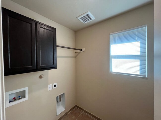 Building Photo - 13903 Annas Way #102, San Antonio, TX. 78233