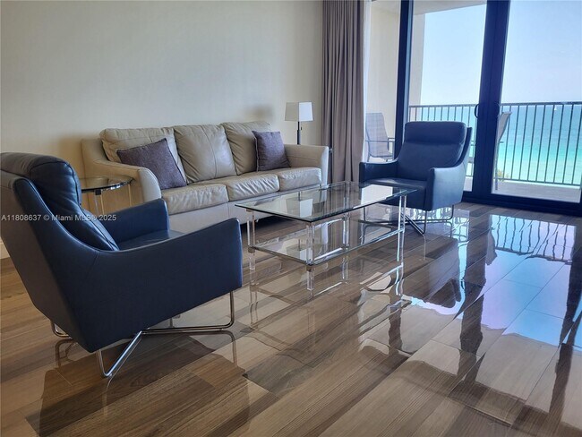 Primary Photo - 2101 S Ocean Dr