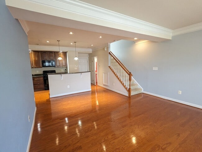 Building Photo - Two level condo in URBANA School District ...