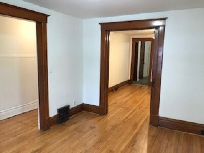 Building Photo - 622 Alpine St