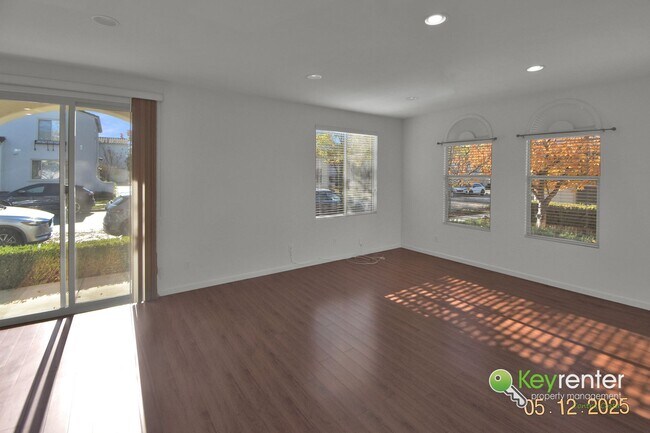 Building Photo - North-East Facing Home in Prime San Ramon Location!