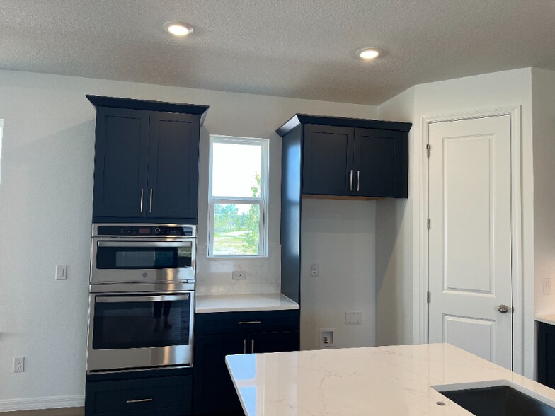 Building Photo - 2966 Sailhouse Dr