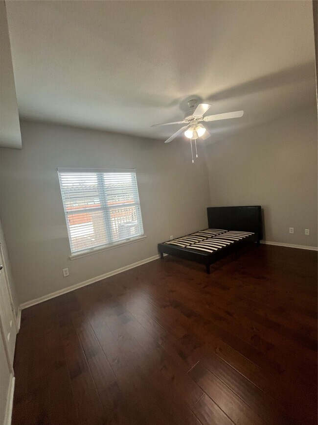 Building Photo - 4041 Law St