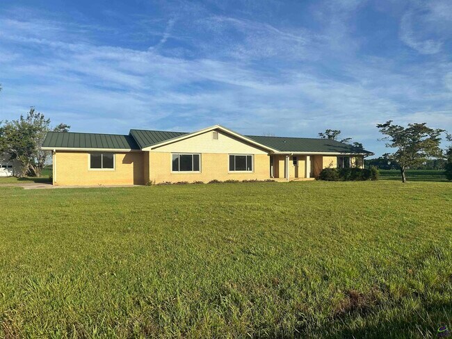 Building Photo - 991 Ross Rd