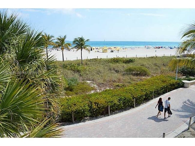 Building Photo - 100 Lincoln Rd