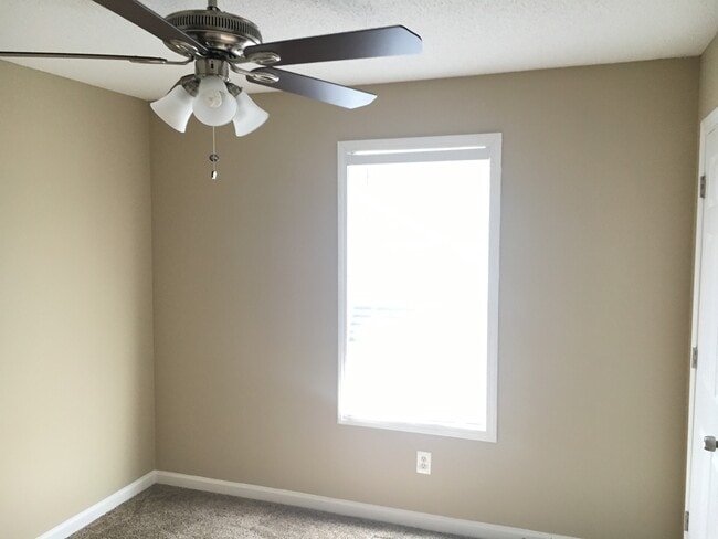Building Photo - Perfect 3 Bedroom, 2 Bath Home For Rent