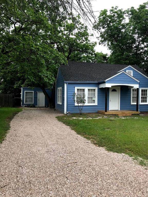 Building Photo - 710 W Lake Dr