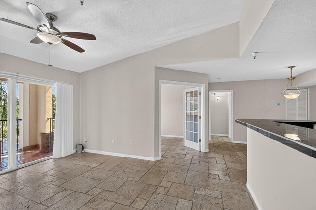 Building Photo - 160 Yacht Club Way