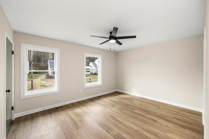 Building Photo - 5702 Brentwood Meadows Cir