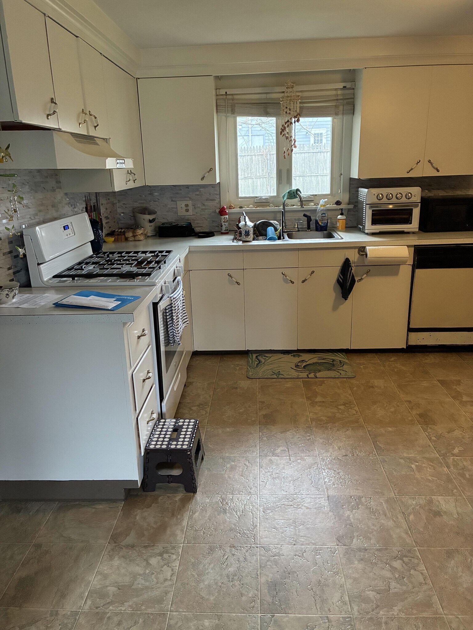 Kitchen - 108 Beachmont Ave