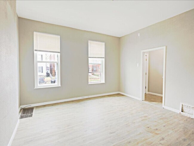 Building Photo - Welcome to 6730 Vermont!
