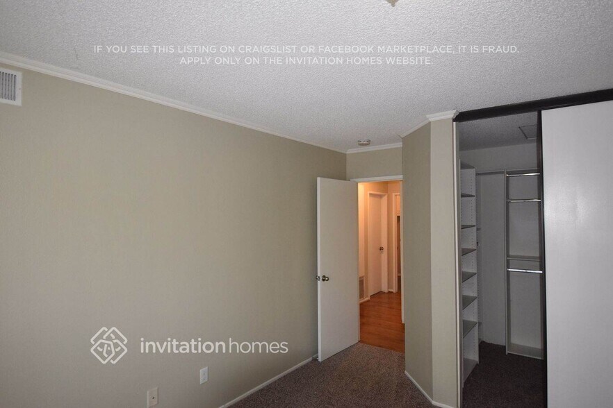 Building Photo - 28623 Newcastle Rd